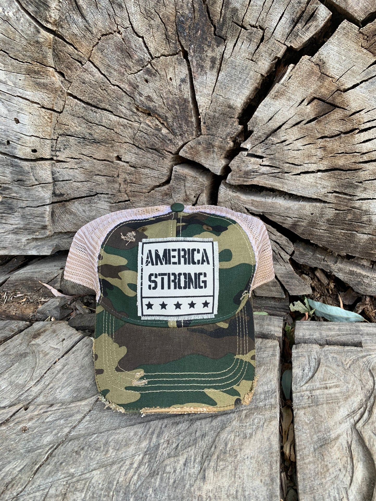 "American Strong" Vintage Distressed Trucker Cap