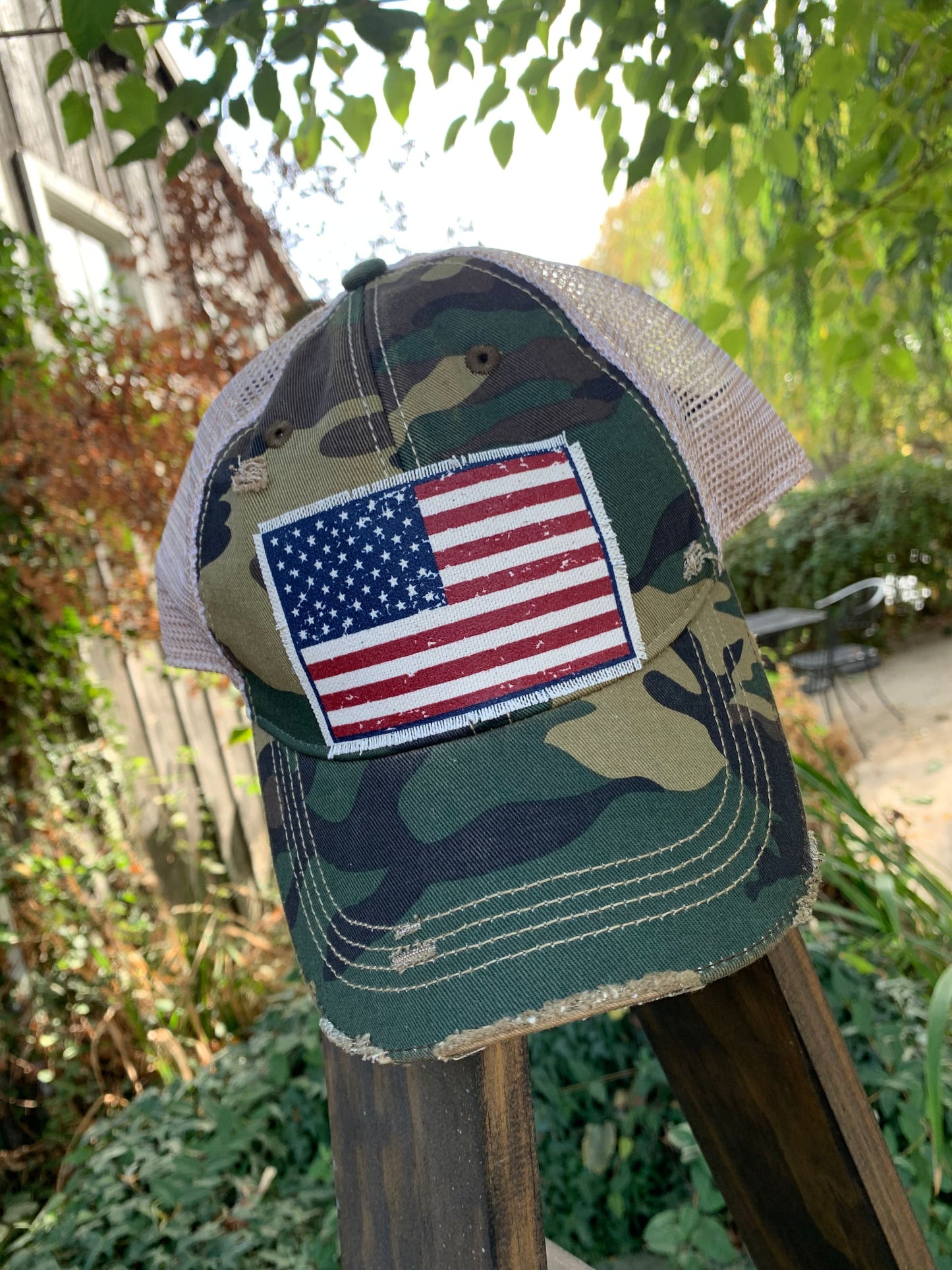 "American Flag USA" Vintage Distressed Trucker Cap